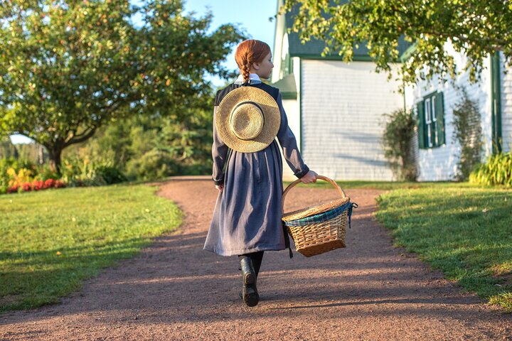 Charlottetown Green Gables Tour: Your Literary Adventure Awaits